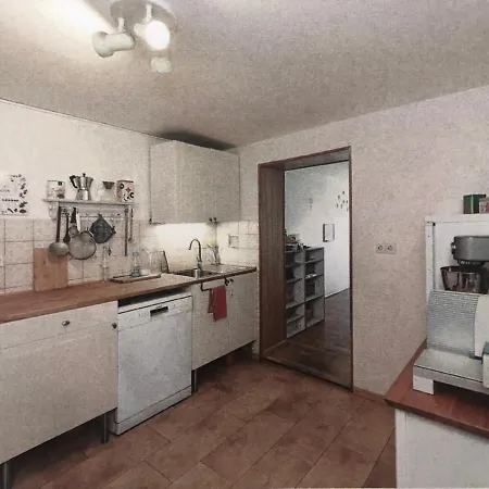 Gaestehaus Mit 5 Separaten Schlafzimmern Fuer 9 Personen, 24 H Check In Direkte Naehe Landesgartenschau Lägenhet *